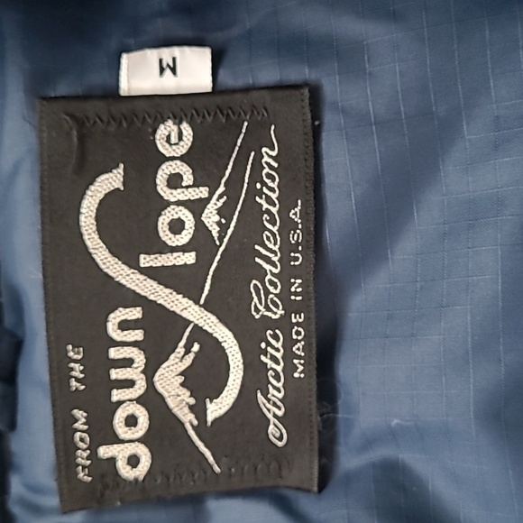 Vintage '70s Down Slope Artic Collection womens down vest. Made in USA - Picture 3 of 4